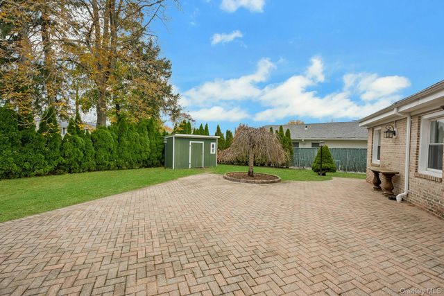 1 Echo Bay Place, New Rochelle, NY 10805