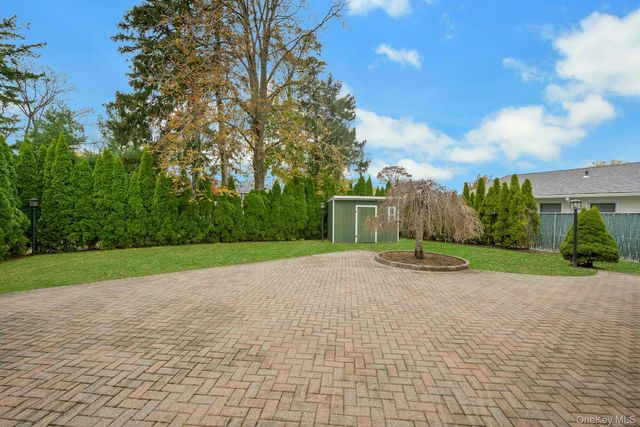 1 Echo Bay Place, New Rochelle, NY 10805