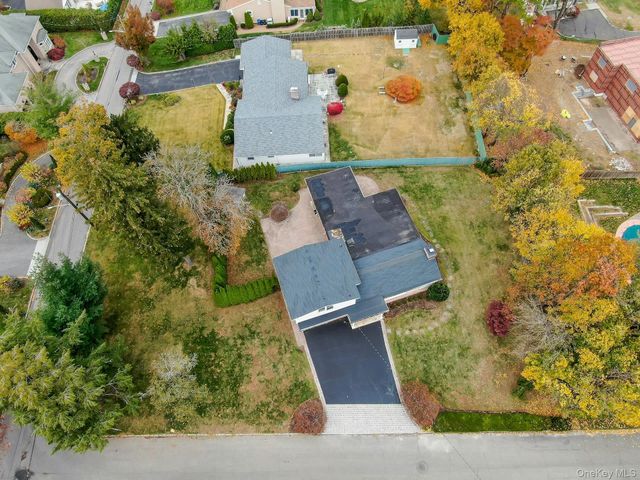 1 Echo Bay Place, New Rochelle, NY 10805