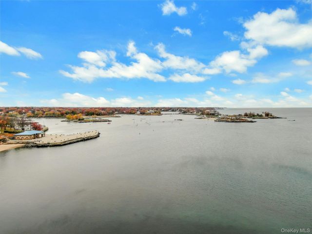 1 Echo Bay Place, New Rochelle, NY 10805