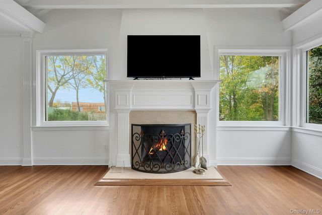 1 Echo Bay Place, New Rochelle, NY 10805