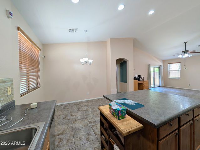 6525 S 37TH Lane, Phoenix, AZ 85041