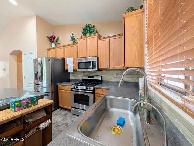 6525 S 37TH Lane, Phoenix, AZ 85041