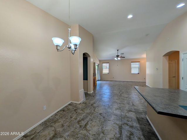 6525 S 37TH Lane, Phoenix, AZ 85041