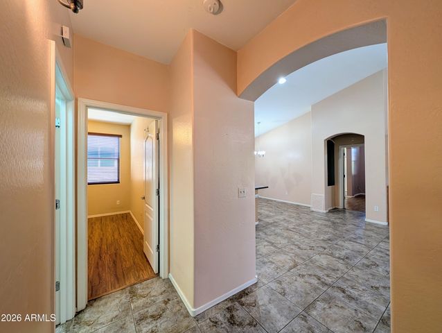 6525 S 37TH Lane, Phoenix, AZ 85041