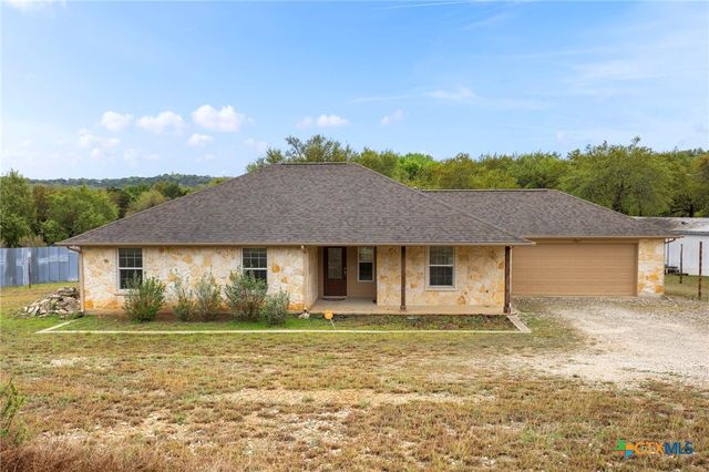 101 Queen Anne Circle, Canyon Lake, TX 78133