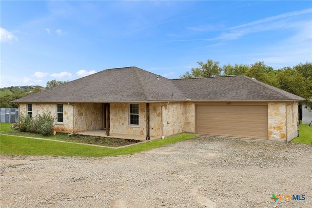 101 Queen Anne Circle, Canyon Lake, TX 78133