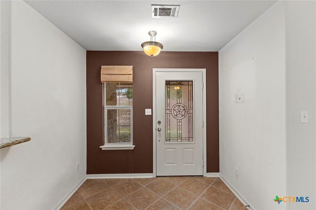 101 Queen Anne Circle, Canyon Lake, TX 78133