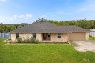 101 Queen Anne Circle, Canyon Lake, TX 78133