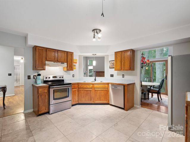12633 Cedar Fall Drive, Huntersville, NC 28078