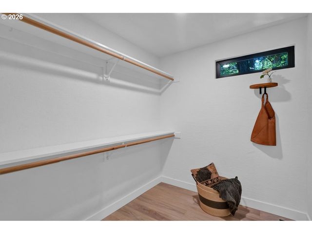 396 BRAE BURN Dr, Eugene, OR 97405