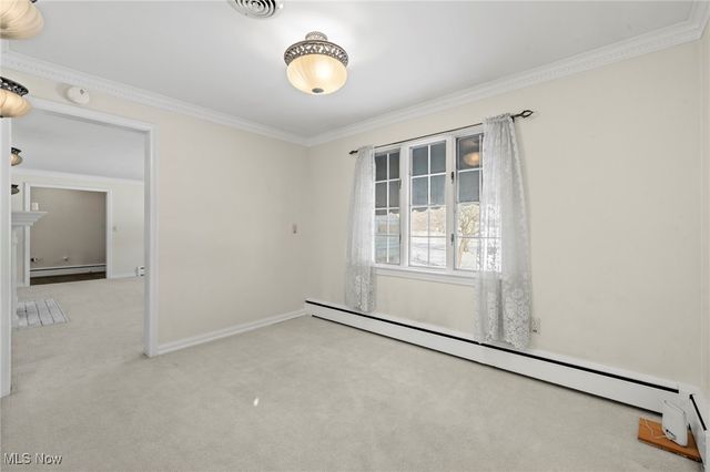 7041 Market Avenue N, Canton, OH 44721