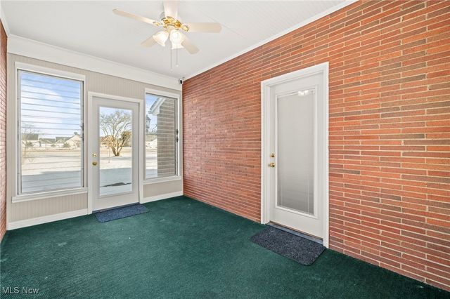 7041 Market Avenue N, Canton, OH 44721