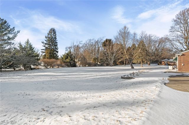 7041 Market Avenue N, Canton, OH 44721