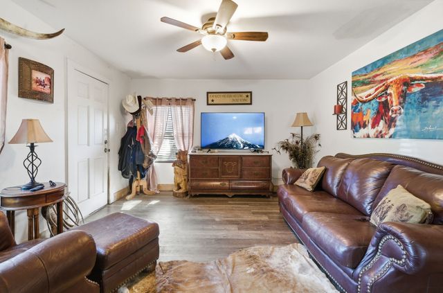 10642 Fm 902, Collinsville, TX 76233