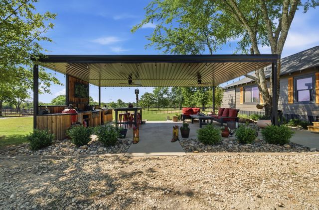 10642 Fm 902, Collinsville, TX 76233
