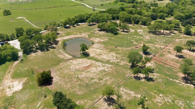 10642 Fm 902, Collinsville, TX 76233