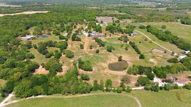 10642 Fm 902, Collinsville, TX 76233