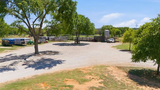 10642 Fm 902, Collinsville, TX 76233