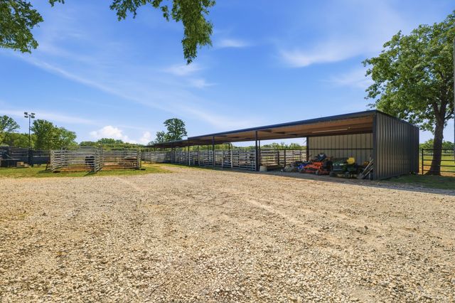 10642 Fm 902, Collinsville, TX 76233