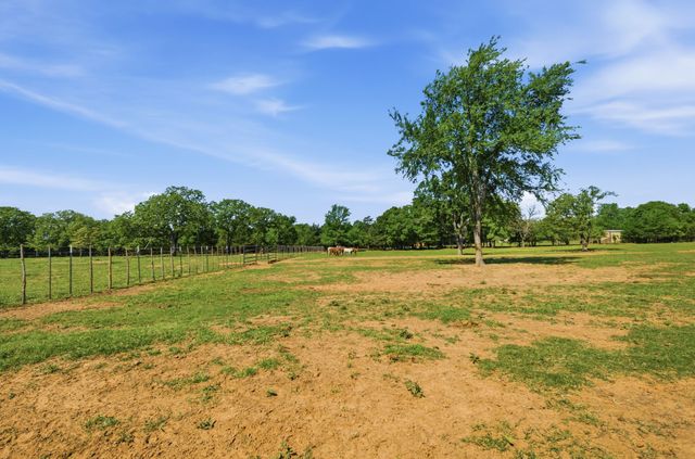 10642 Fm 902, Collinsville, TX 76233