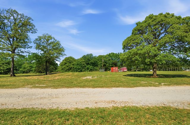 10642 Fm 902, Collinsville, TX 76233