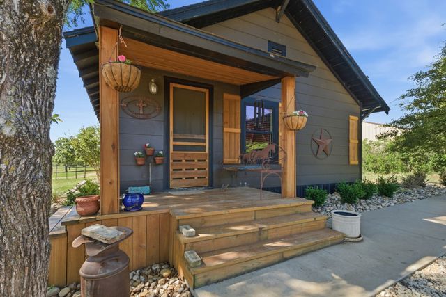 10642 Fm 902, Collinsville, TX 76233