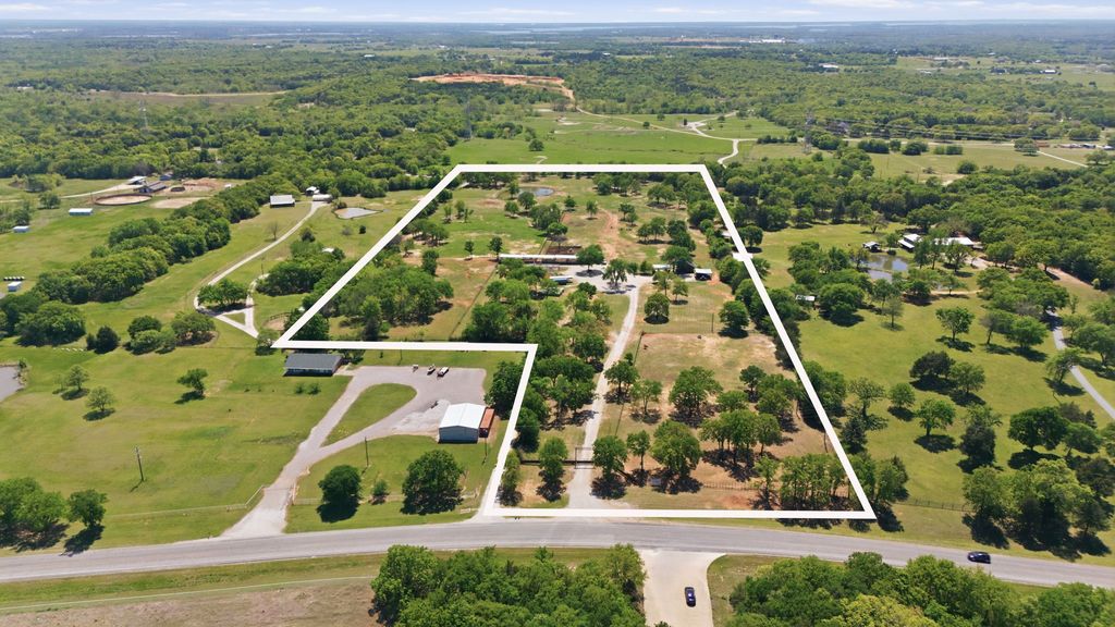 10642 Fm 902, Collinsville, TX 76233