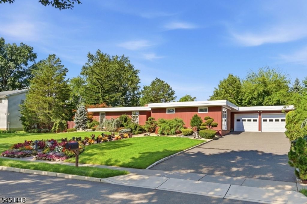 12 Rhoda Ter, Parsippany-troy Hills Twp., NJ 07054
