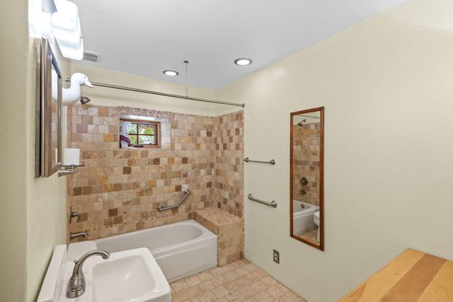 500 Cromwell Avenue SW, Albuquerque, NM 87102