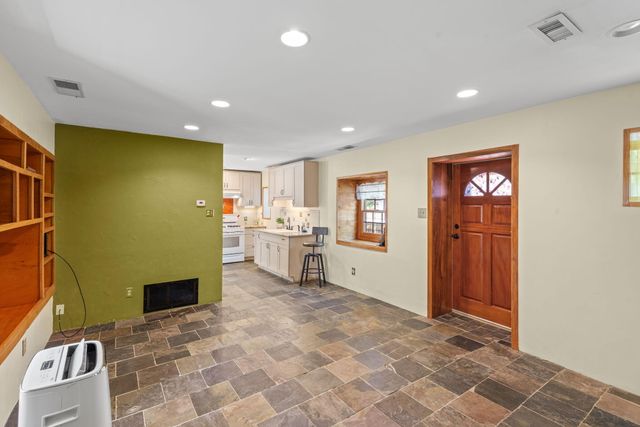 500 Cromwell Avenue SW, Albuquerque, NM 87102