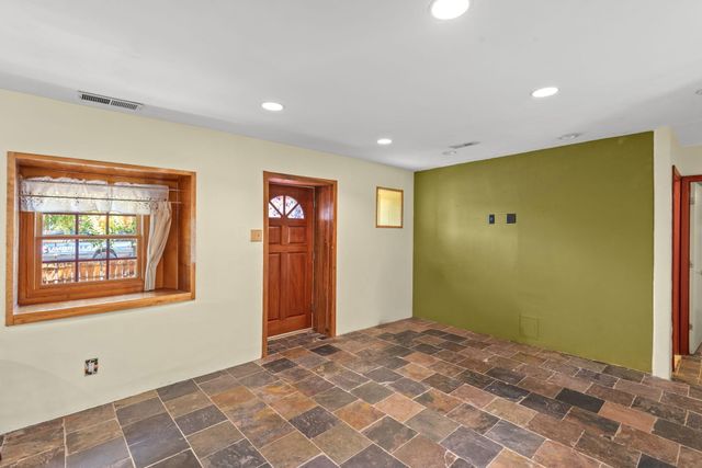 500 Cromwell Avenue SW, Albuquerque, NM 87102