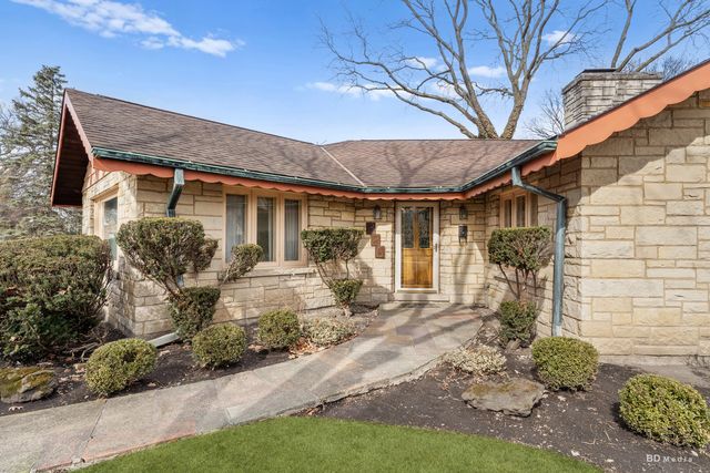 326 Evelyn Road, Riverside, IL 60546