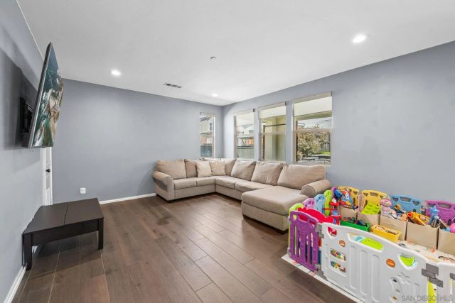 1103 Calle Deceo, Chula Vista, CA 91913