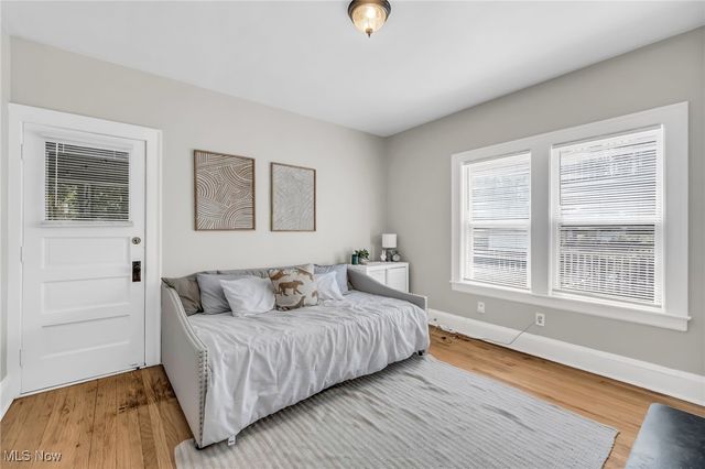 2287 Ogontz Avenue, Lakewood, OH 44107