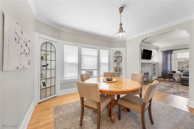 2287 Ogontz Avenue, Lakewood, OH 44107