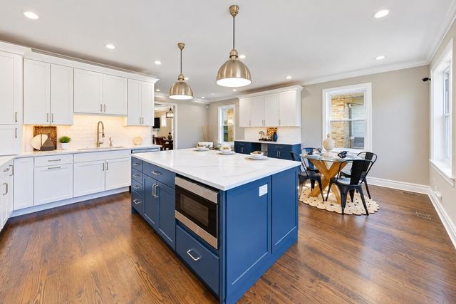 4920 N Keeler Avenue, Chicago, IL 60630