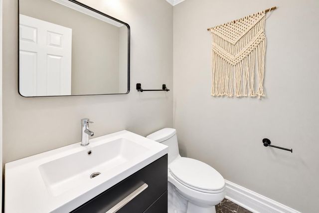 4920 N Keeler Avenue, Chicago, IL 60630
