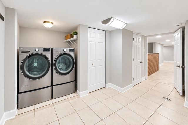 4920 N Keeler Avenue, Chicago, IL 60630