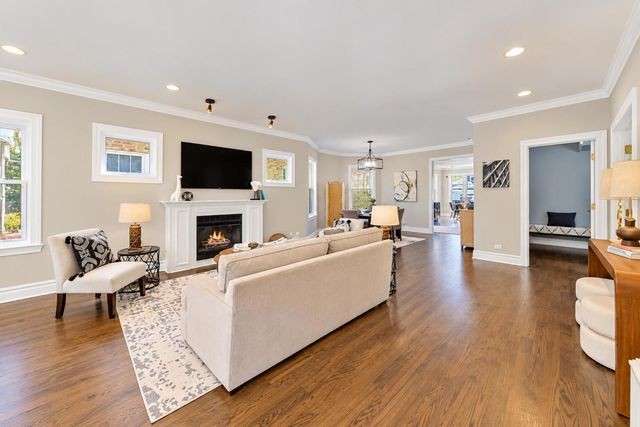 4920 N Keeler Avenue, Chicago, IL 60630
