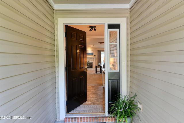 7596 FAWN LAKE Drive N, Jacksonville, FL 32256