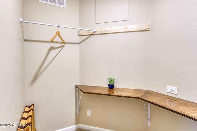 7596 FAWN LAKE Drive N, Jacksonville, FL 32256