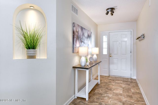 7596 FAWN LAKE Drive N, Jacksonville, FL 32256