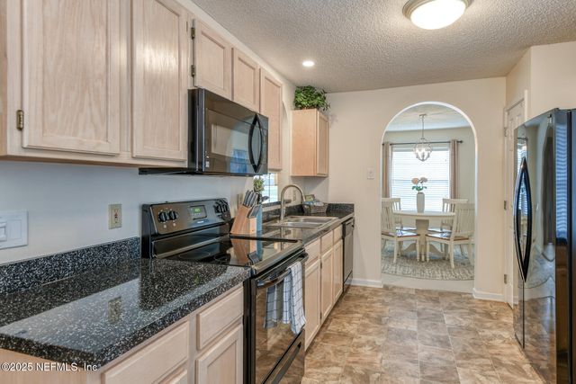 7596 FAWN LAKE Drive N, Jacksonville, FL 32256