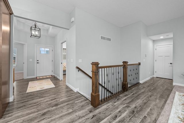 4709 Pheasant Creek Avenue, Davenport, IA 52807