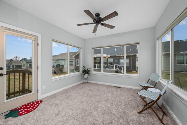 4709 Pheasant Creek Avenue, Davenport, IA 52807