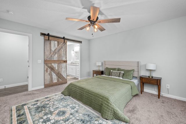 4709 Pheasant Creek Avenue, Davenport, IA 52807