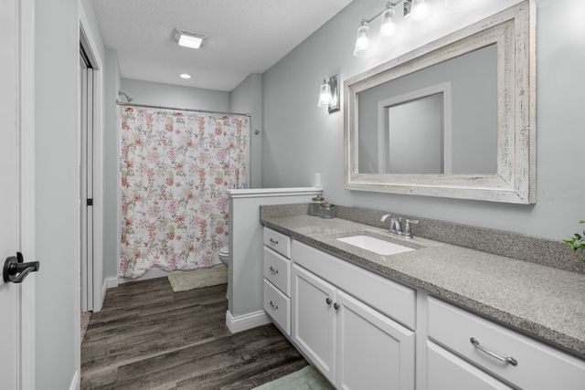 4709 Pheasant Creek Avenue, Davenport, IA 52807