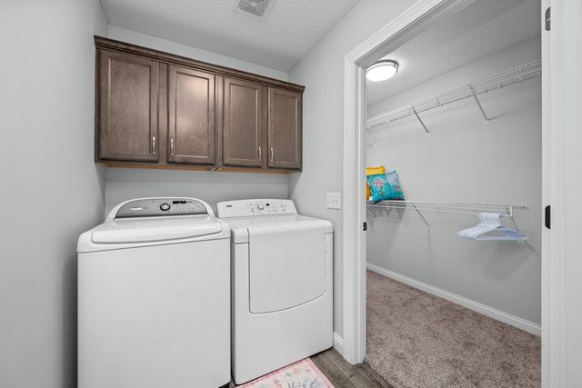 4709 Pheasant Creek Avenue, Davenport, IA 52807