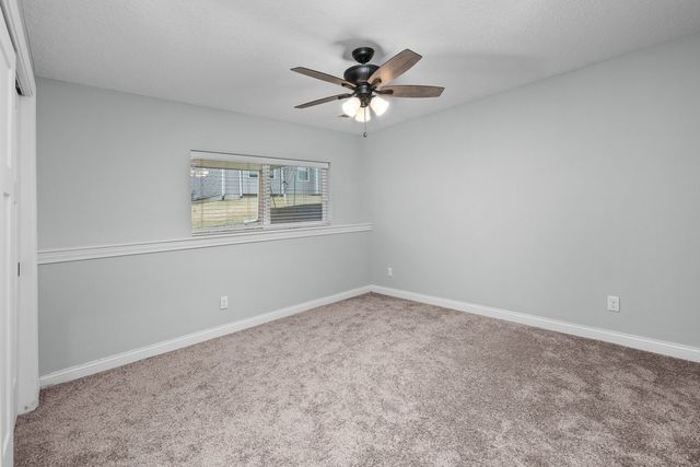 4709 Pheasant Creek Avenue, Davenport, IA 52807